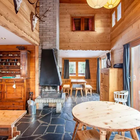 Maison Confortable à Avec Cheminée *