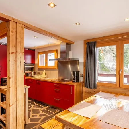 Maison Confortable à Avec Cheminée